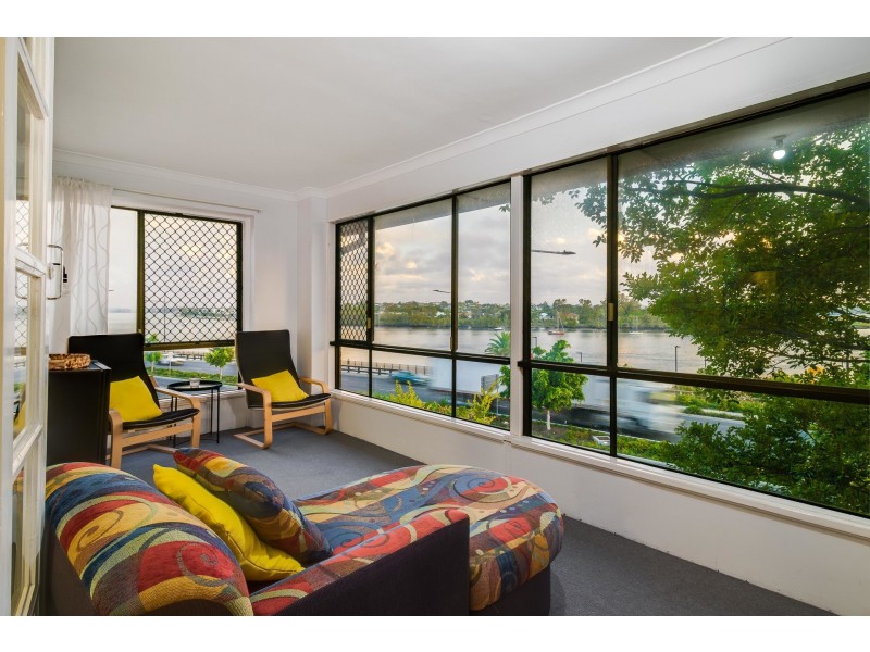 8 Toorak Road, Hamilton QLD 4007