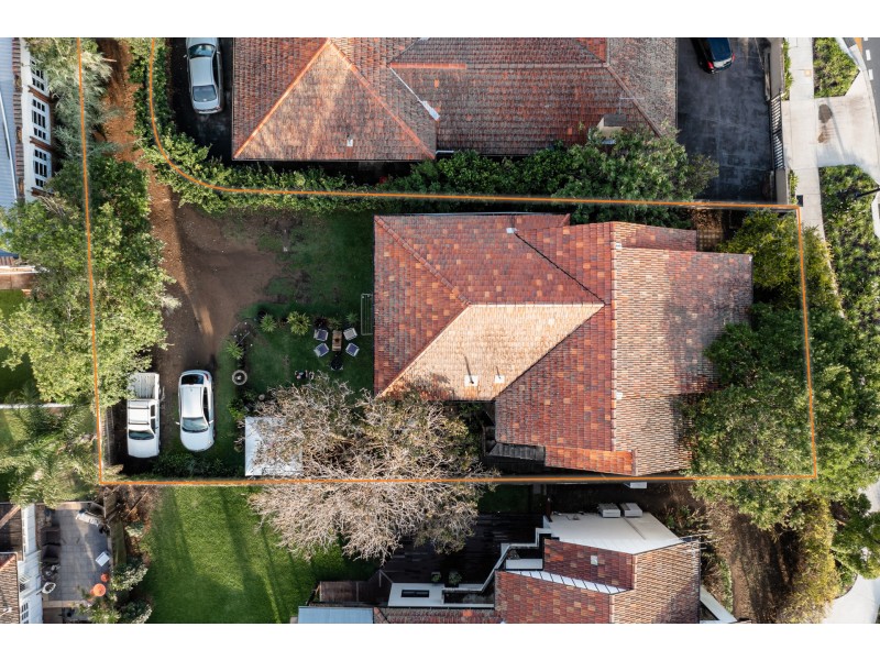 8 Toorak Road, Hamilton QLD 4007