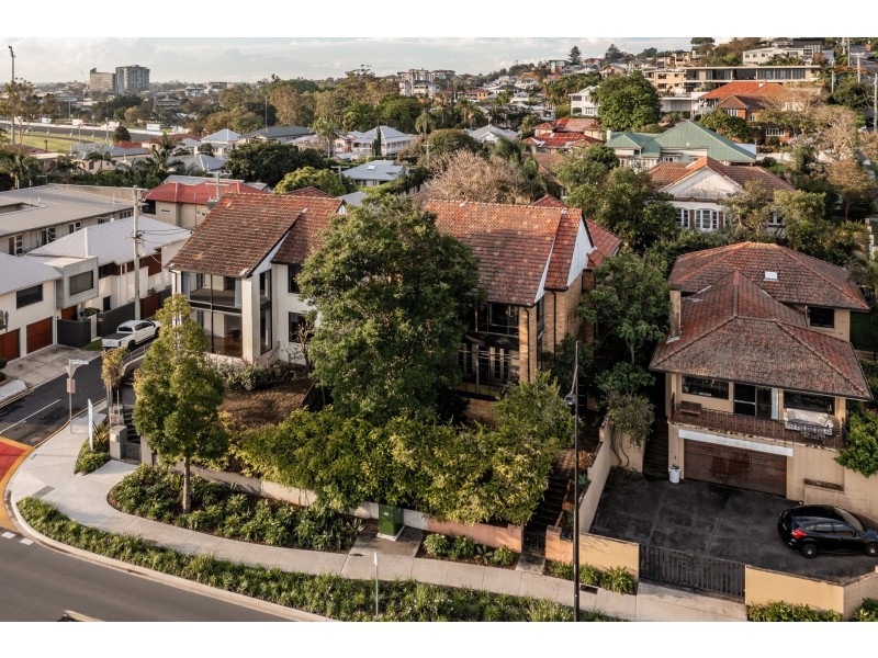 8 Toorak Road, Hamilton QLD 4007