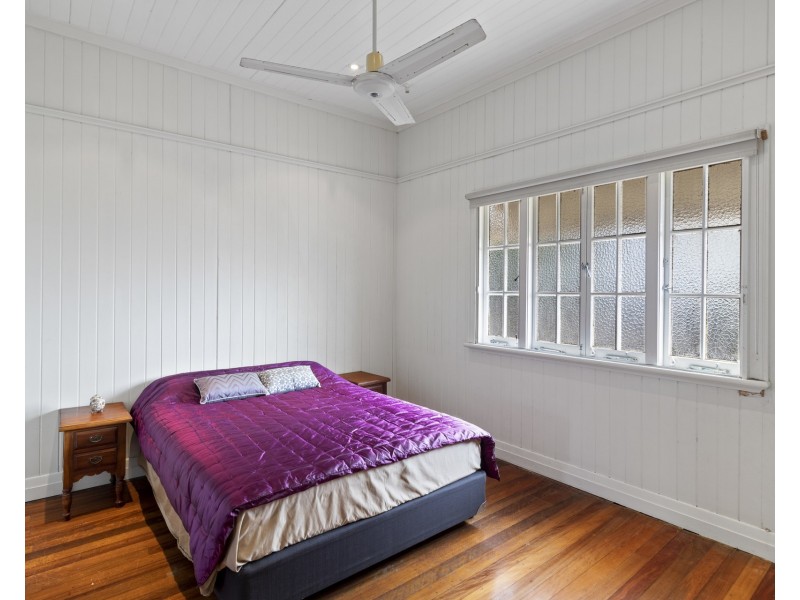 14 Kelvin Street, Wavell Heights QLD 4012