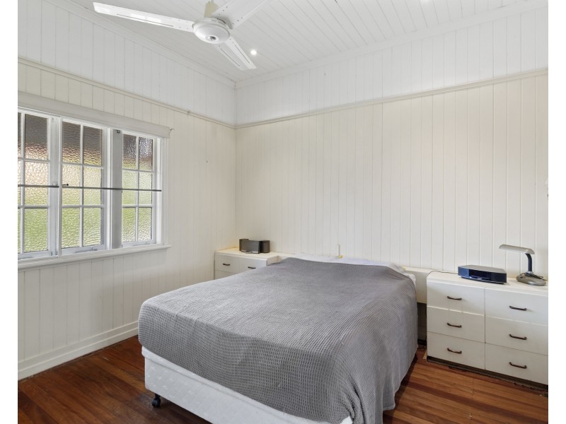 14 Kelvin Street, Wavell Heights QLD 4012