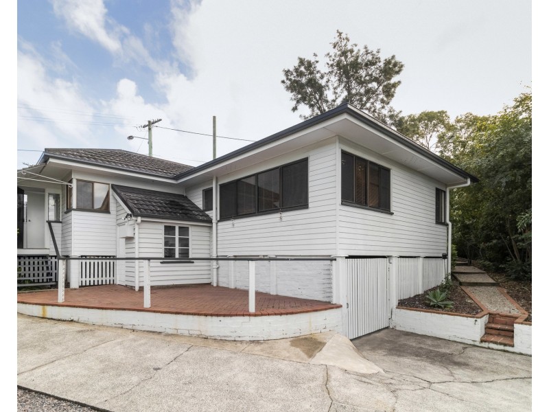 249 Shaw Road, Wavell Heights QLD 4012