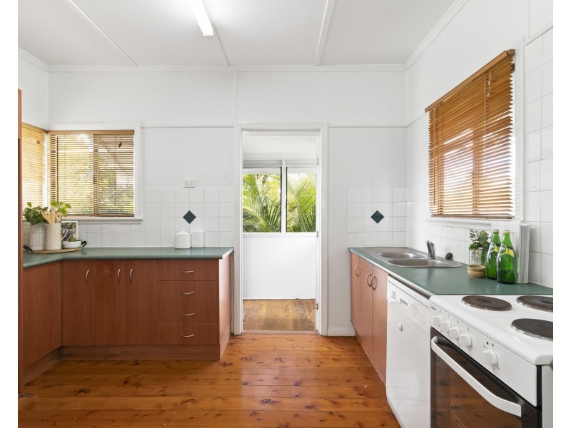 249 Shaw Road, Wavell Heights QLD 4012