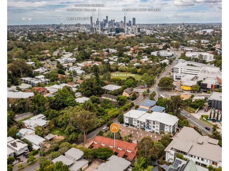 18 Montrose Road, Taringa QLD 4068