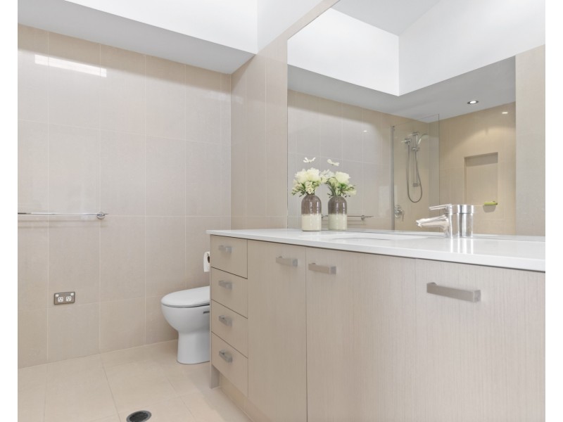 2/15 Halford Street, Newstead QLD 4006