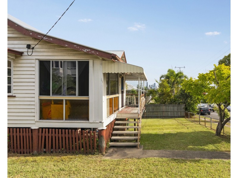 81 McLennan Street, Wooloowin QLD 4030