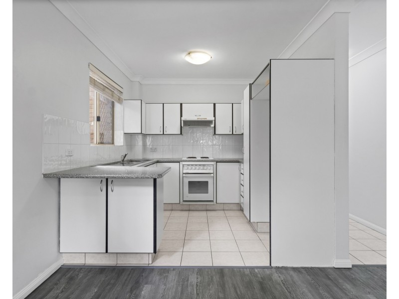 1/27 Salt Street, Windsor QLD 4030