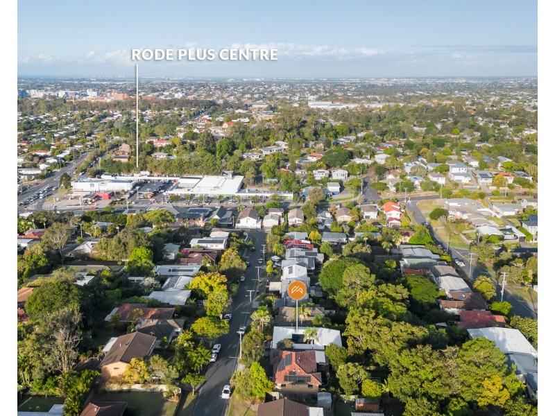 18 Doulton Street, Stafford Heights QLD 4053