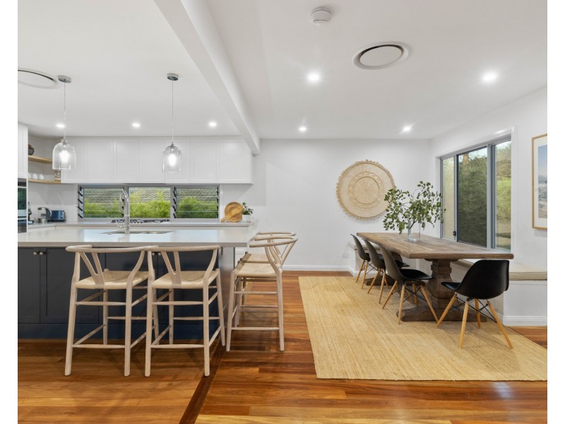 18 Doulton Street, Stafford Heights QLD 4053