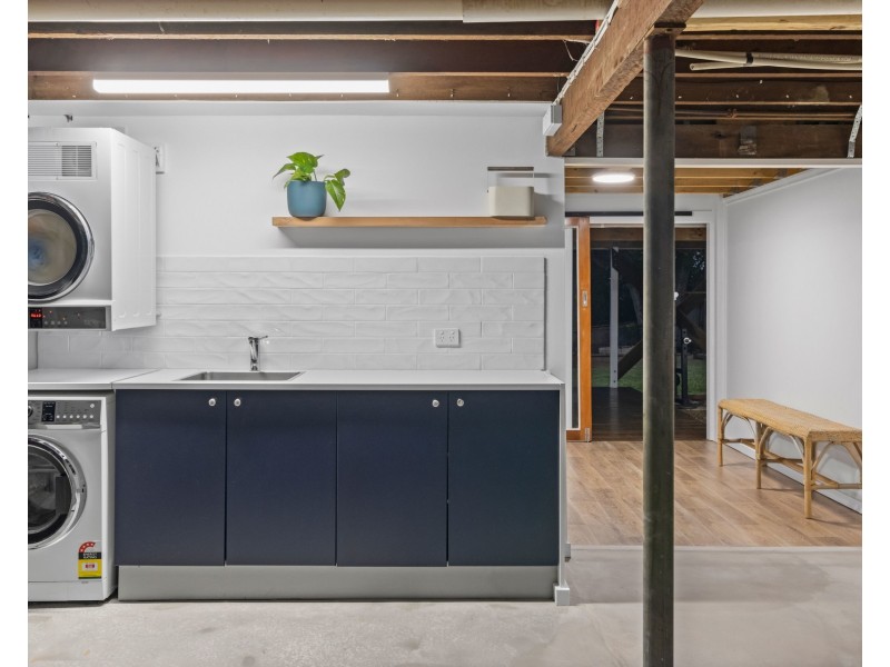 18 Doulton Street, Stafford Heights QLD 4053