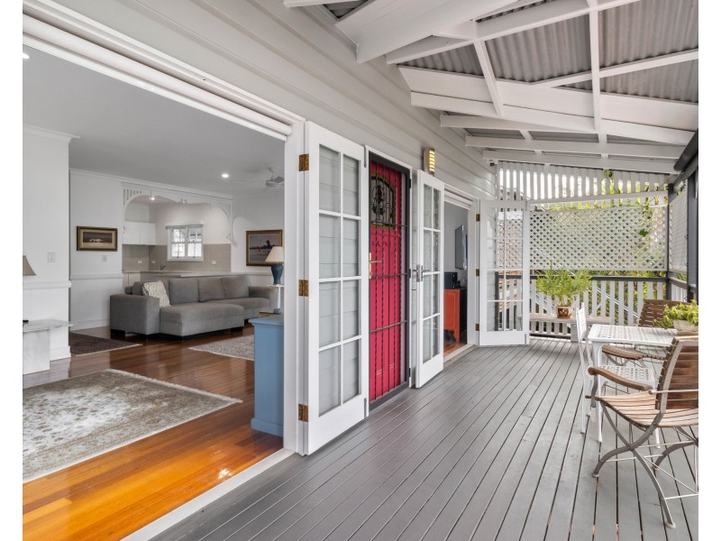 22 Lloyd Street, New Farm QLD 4005