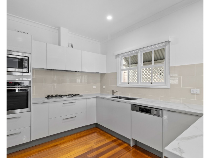 22 Lloyd Street, New Farm QLD 4005