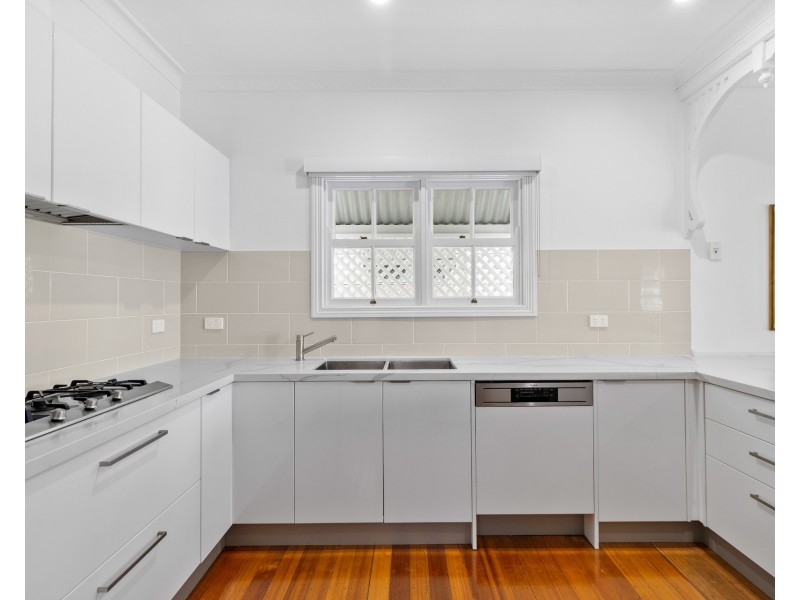 22 Lloyd Street, New Farm QLD 4005