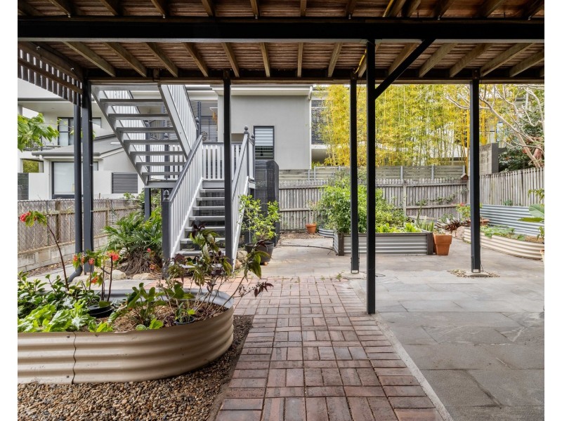 22 Lloyd Street, New Farm QLD 4005