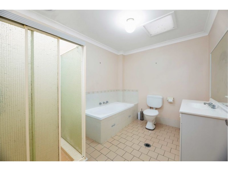 2 81 Lalor Road, Quakers Hill NSW 2763
