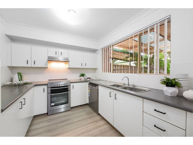 2/81 Lalor Road, Quakers Hill NSW 2763