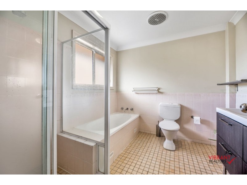 18 46 Hillcrest Road, Quakers Hill NSW 2763