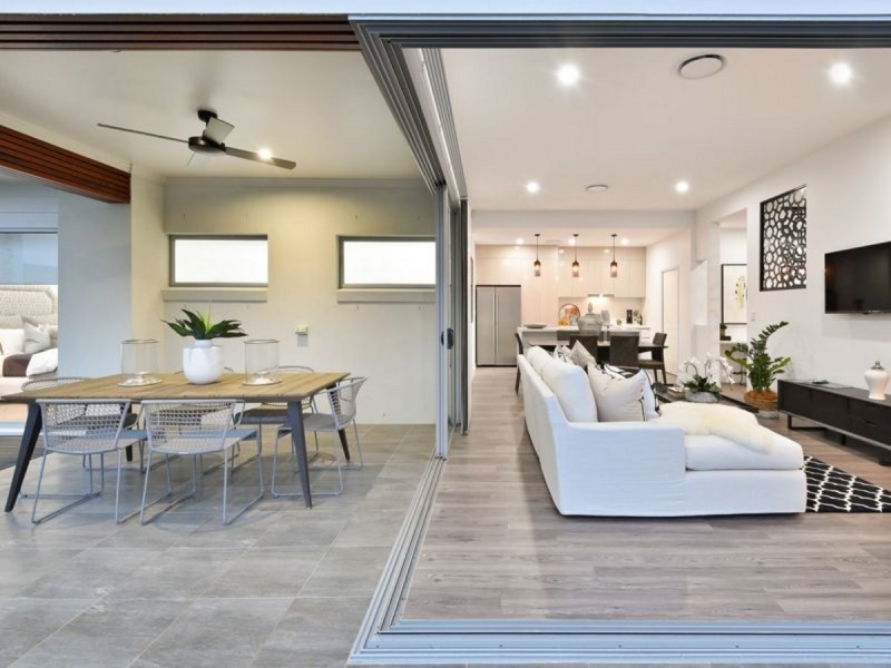 5 Rand Place, Bridgeman Downs QLD 4035