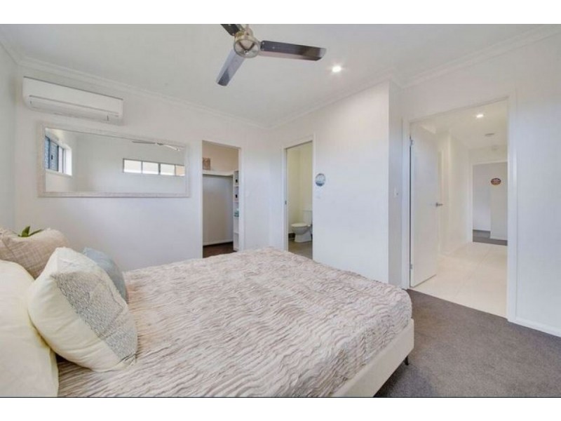 Point Vernon QLD 4655