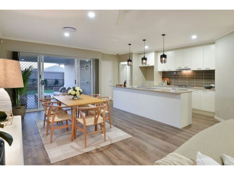 Point Vernon QLD 4655