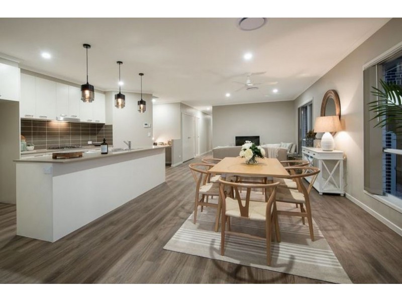 Point Vernon QLD 4655