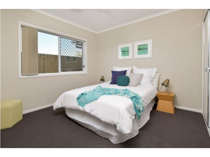 Point Vernon QLD 4655