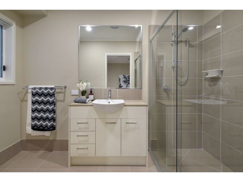 Point Vernon QLD 4655