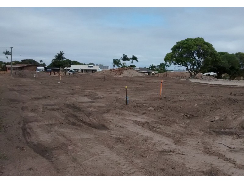 2 Murphy Street, Point Vernon QLD 4655