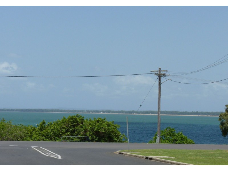 2 Murphy Street, Point Vernon QLD 4655