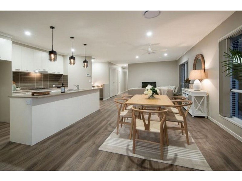 Point Vernon QLD 4655