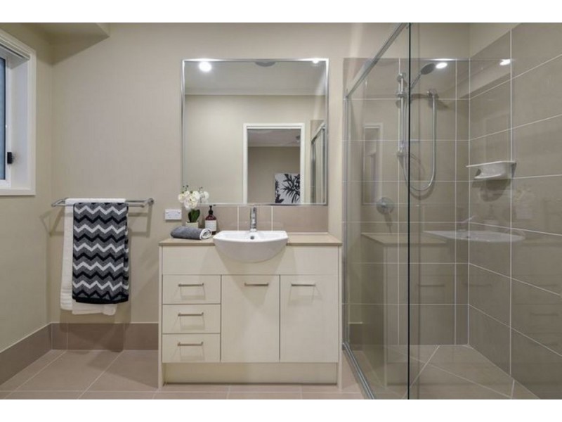 Point Vernon QLD 4655