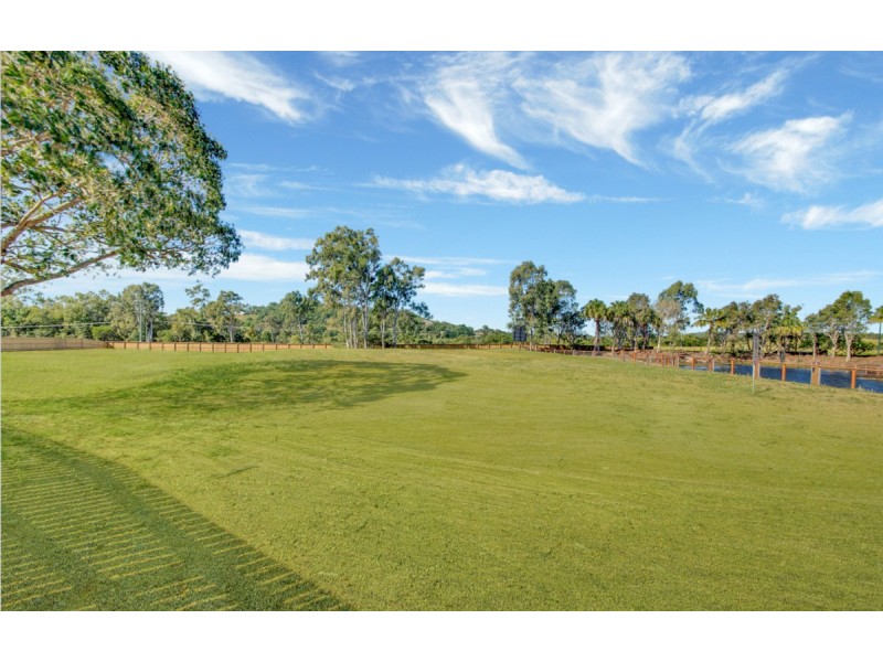 4 lakeside Drive, Yeppoon QLD 4703