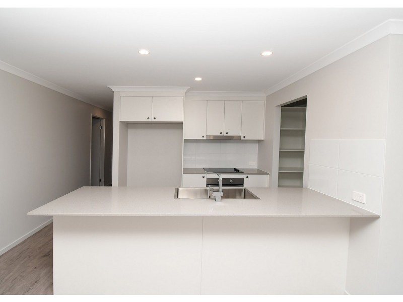 Point Vernon QLD 4655