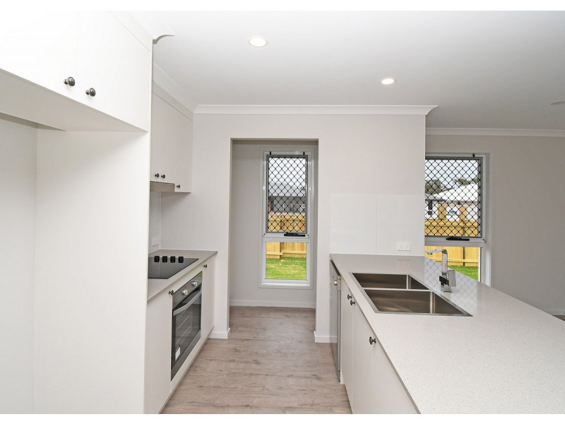 Point Vernon QLD 4655