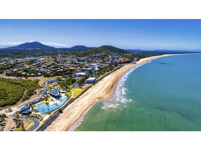 9 lakeside Drive, Taroomball QLD 4703