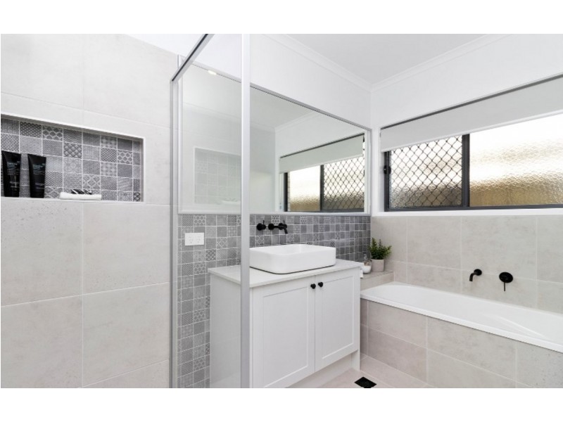 Lot 227 John Oxley Drive, Gracemere QLD 4702