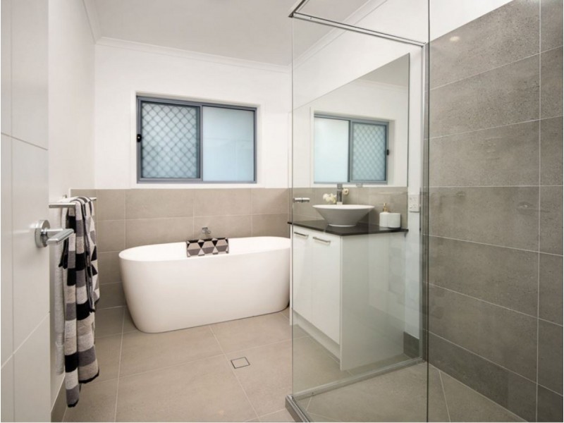 Lot 245 John Oxley Drive, Gracemere QLD 4702