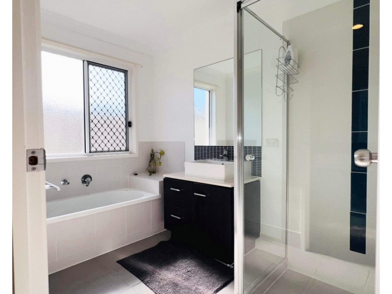 12 Captain Cook Street, Urraween QLD 4655