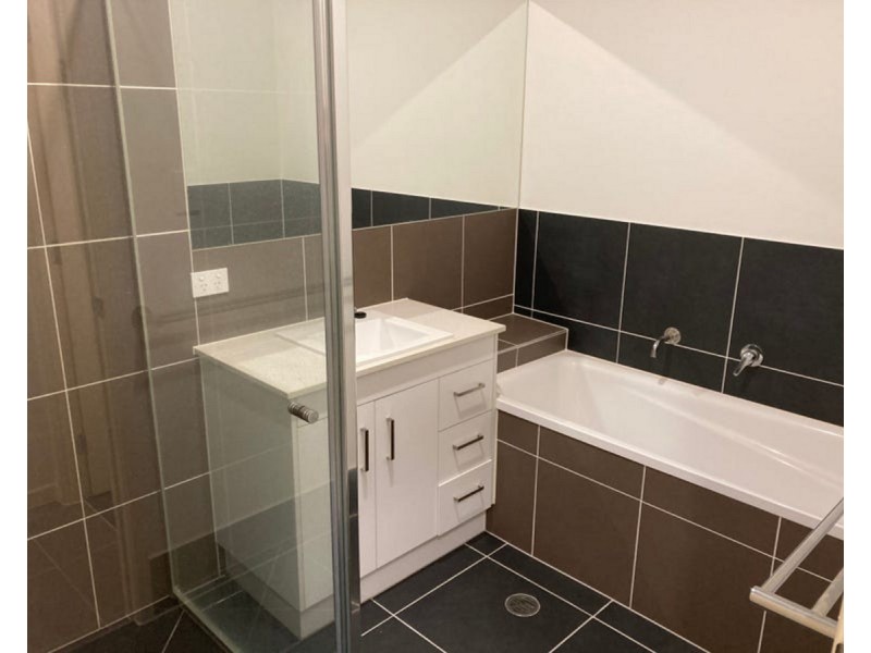 1/1 Broadwater Road, Morayfield QLD 4506