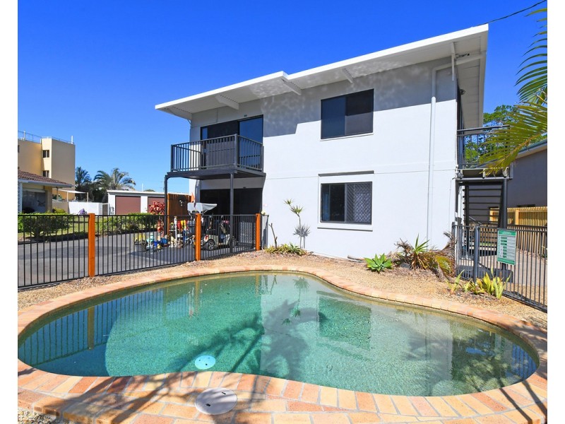 494 Esplanade, Torquay QLD 4655