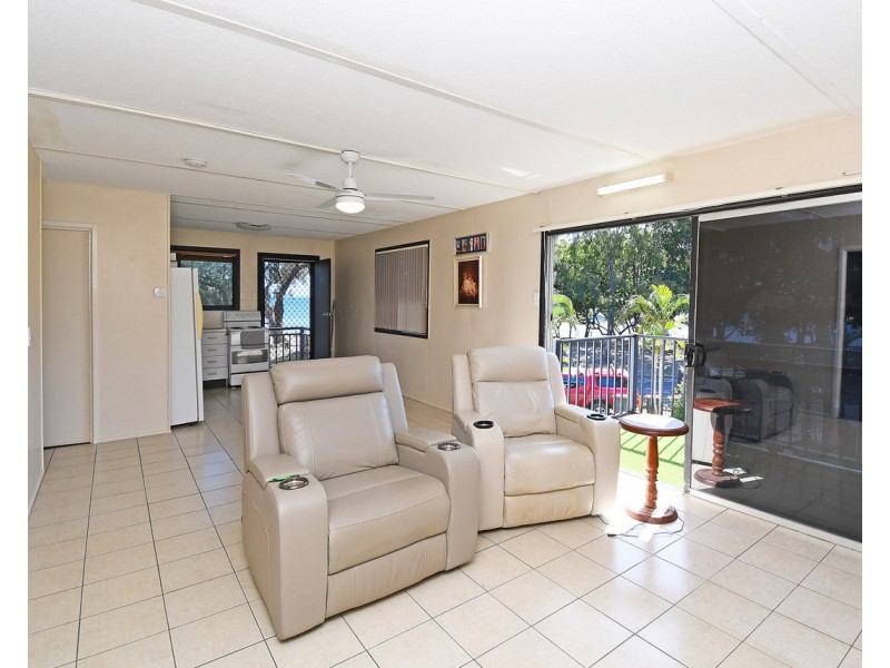 494 Esplanade, Torquay QLD 4655