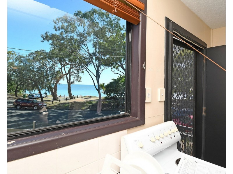 494 Esplanade, Torquay QLD 4655