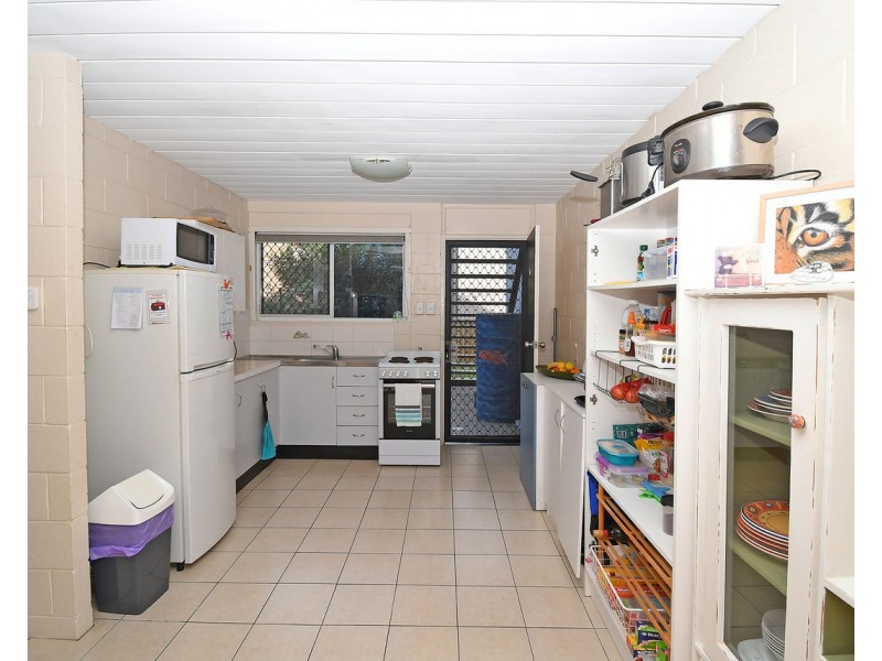 494 Esplanade, Torquay QLD 4655