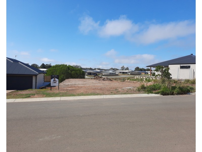 27 Abode Way, Kawungan QLD 4655