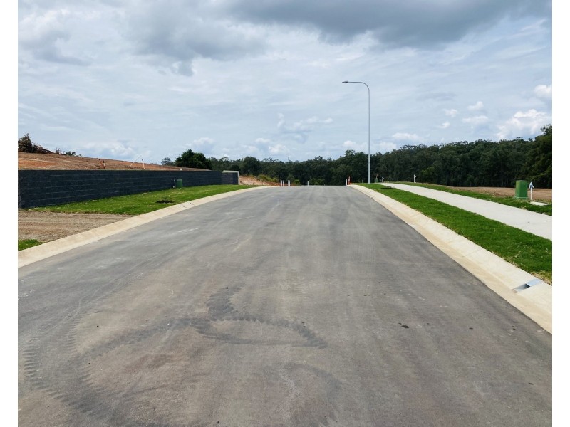 32 Macadamia Drive, Tinana QLD 4650