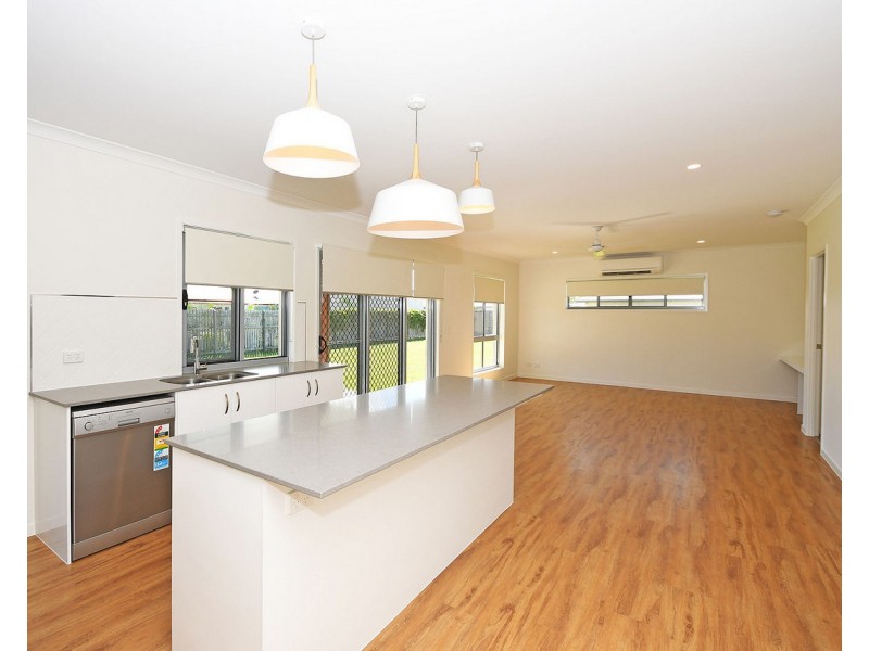 27 Canecutter Court, Kawungan QLD 4655
