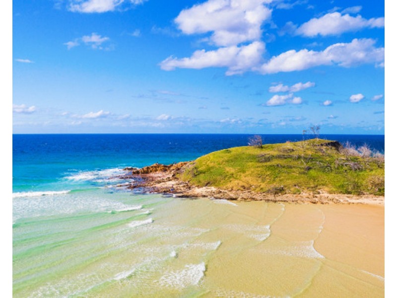 11 New Road, Booral QLD 4655