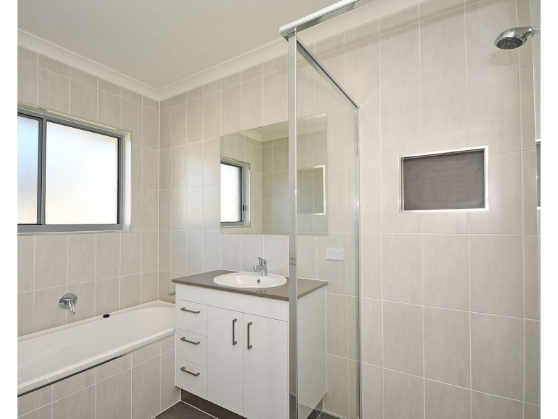 Point Vernon QLD 4655