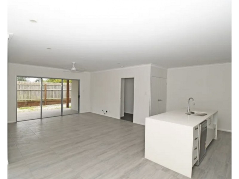 7/12 Honiton, Torquay QLD 4655