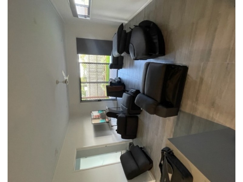 7/12 Honiton, Torquay QLD 4655